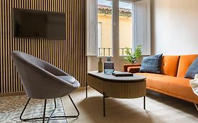 Valentin Suites